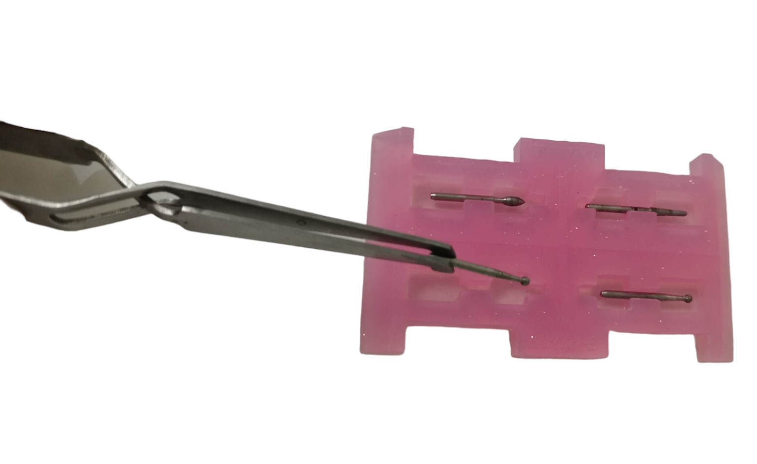 Sela Broca rosa com quatro cavidades individualizadas